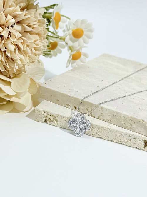 Clover Necklace